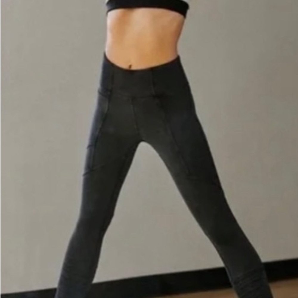 FREE PEOPLE High-Waist Black Active Leggings